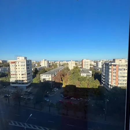 Apartament Lnb Tomis Constanţa